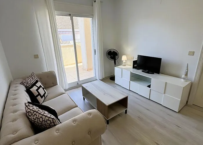 Seaside Apartment *