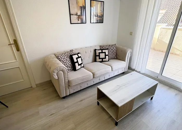 Seaside Apartment *
